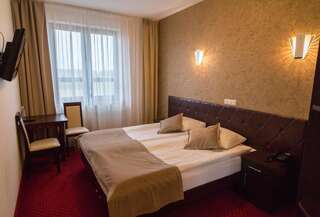 Отель Hotel Szyszko Сувалки Апартаменты с 1 спальней (для 2 взрослых)-1